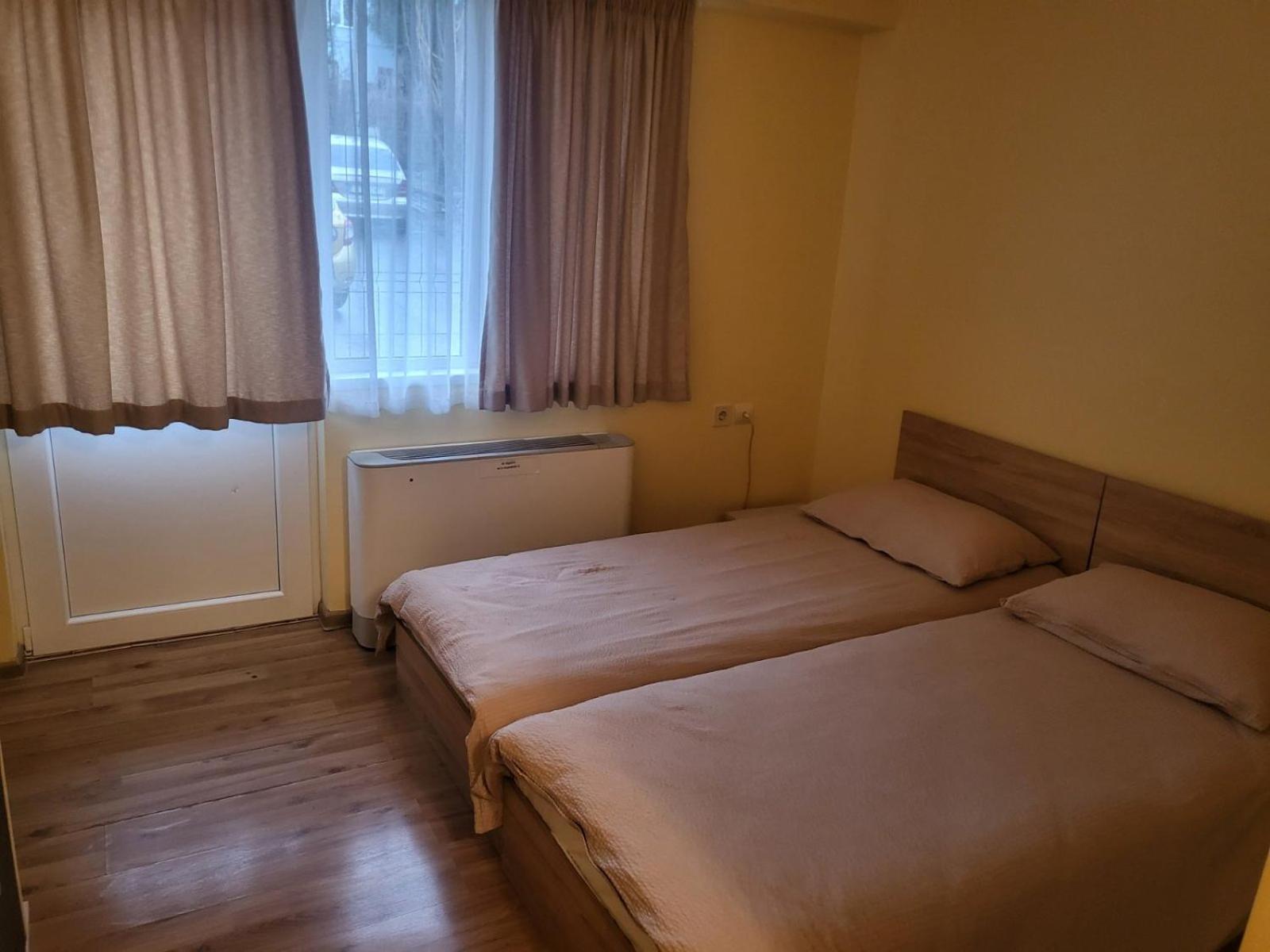 Хотел Хисаря Haskovo Buitenkant foto
